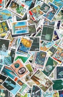Vesmír 50 různých poštovních známek